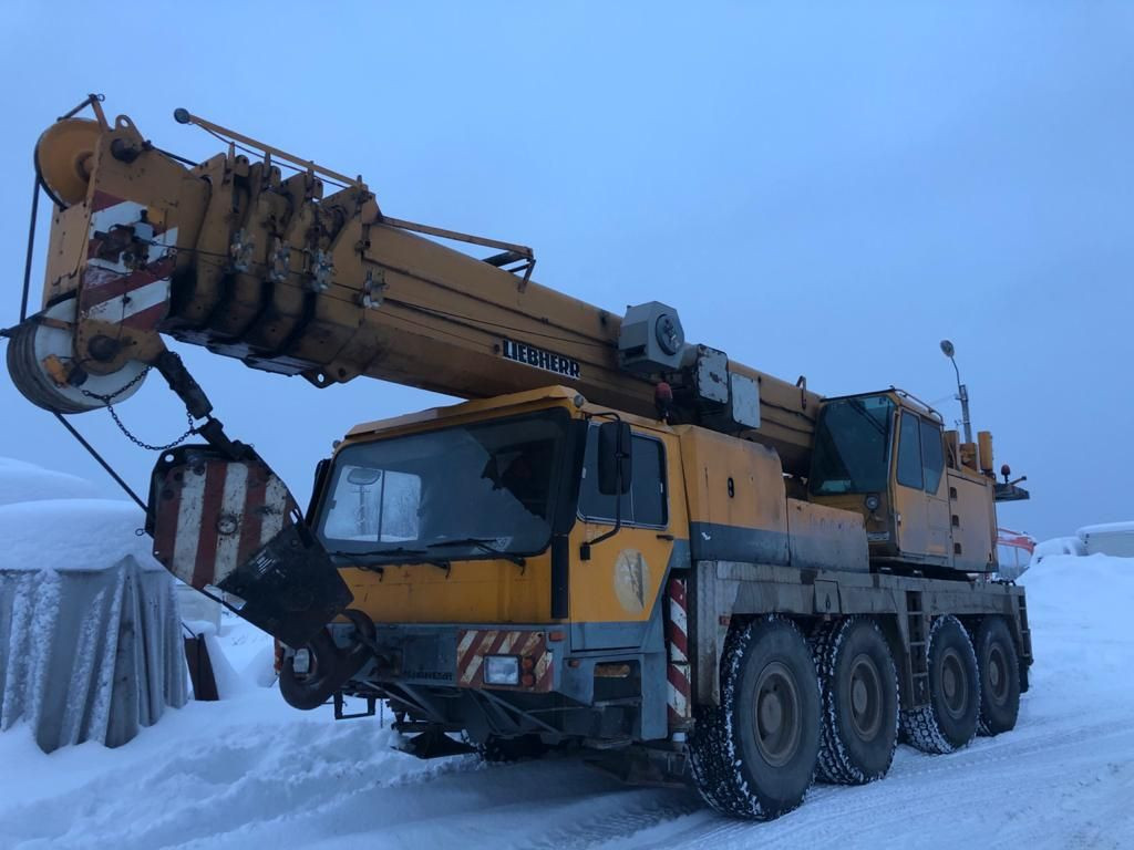 Автокран Liebherr LTM 1090 в аренду в Челябинске недорого, круглосуточно -  лучшая цена